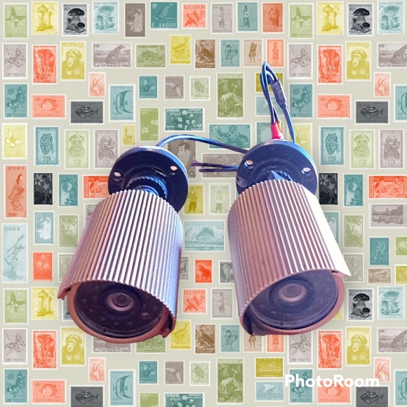 Set of Two Defender Security Cameras - Picture 1 of 4